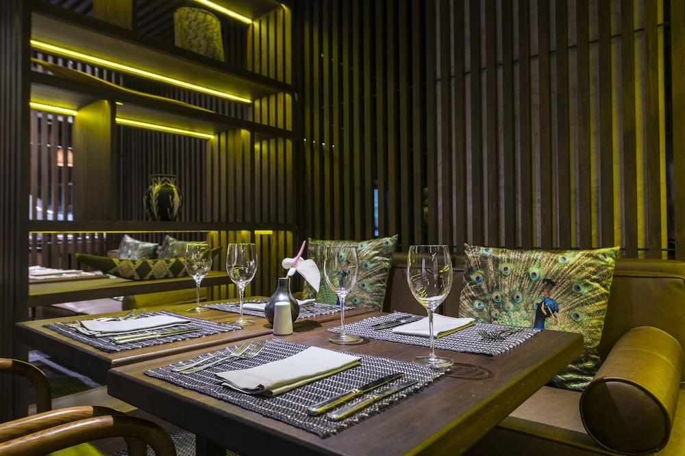โรงแรมโมวิช ลาส โลมาส ริโอเนโกร ภายนอก รูปภาพ Interior of the restaurant