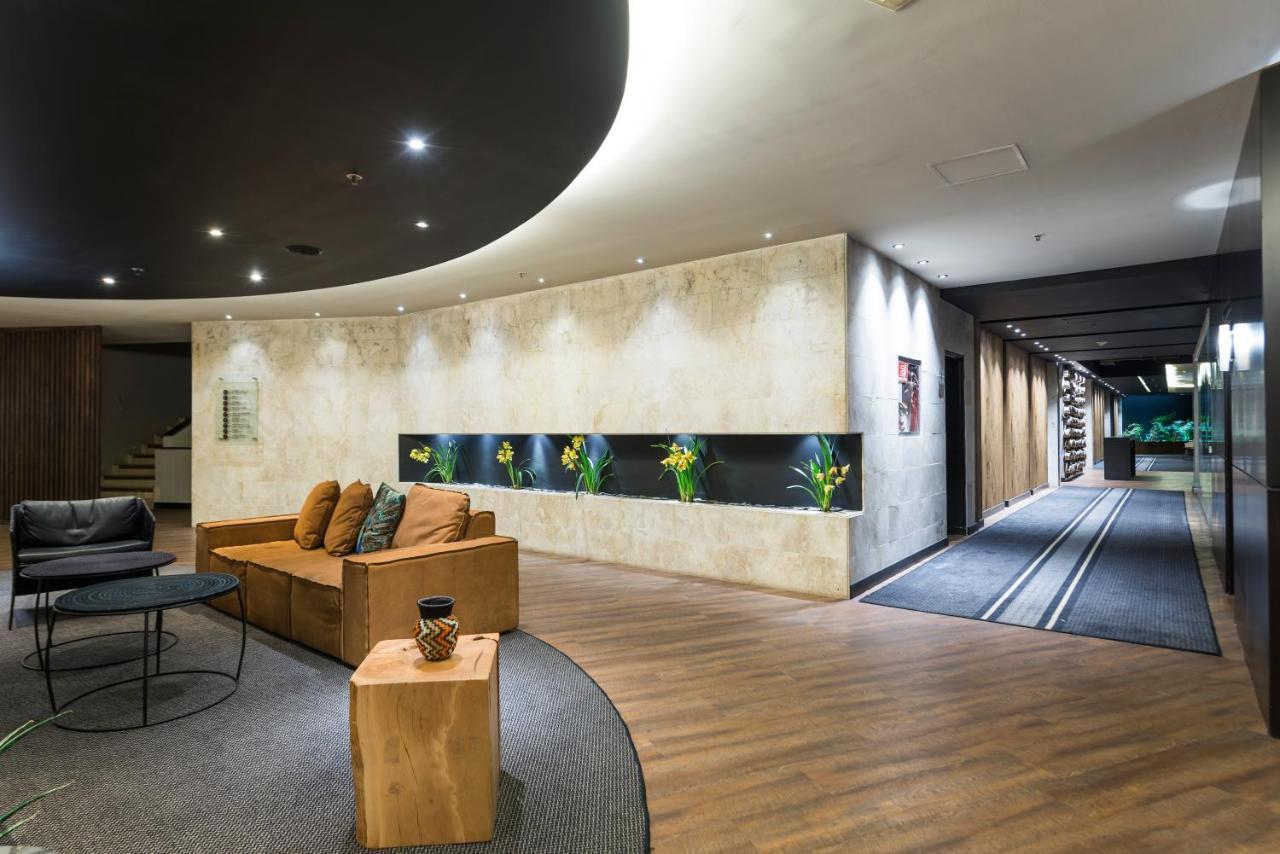 โรงแรมโมวิช ลาส โลมาส ริโอเนโกร ภายนอก รูปภาพ The interior of the hotel