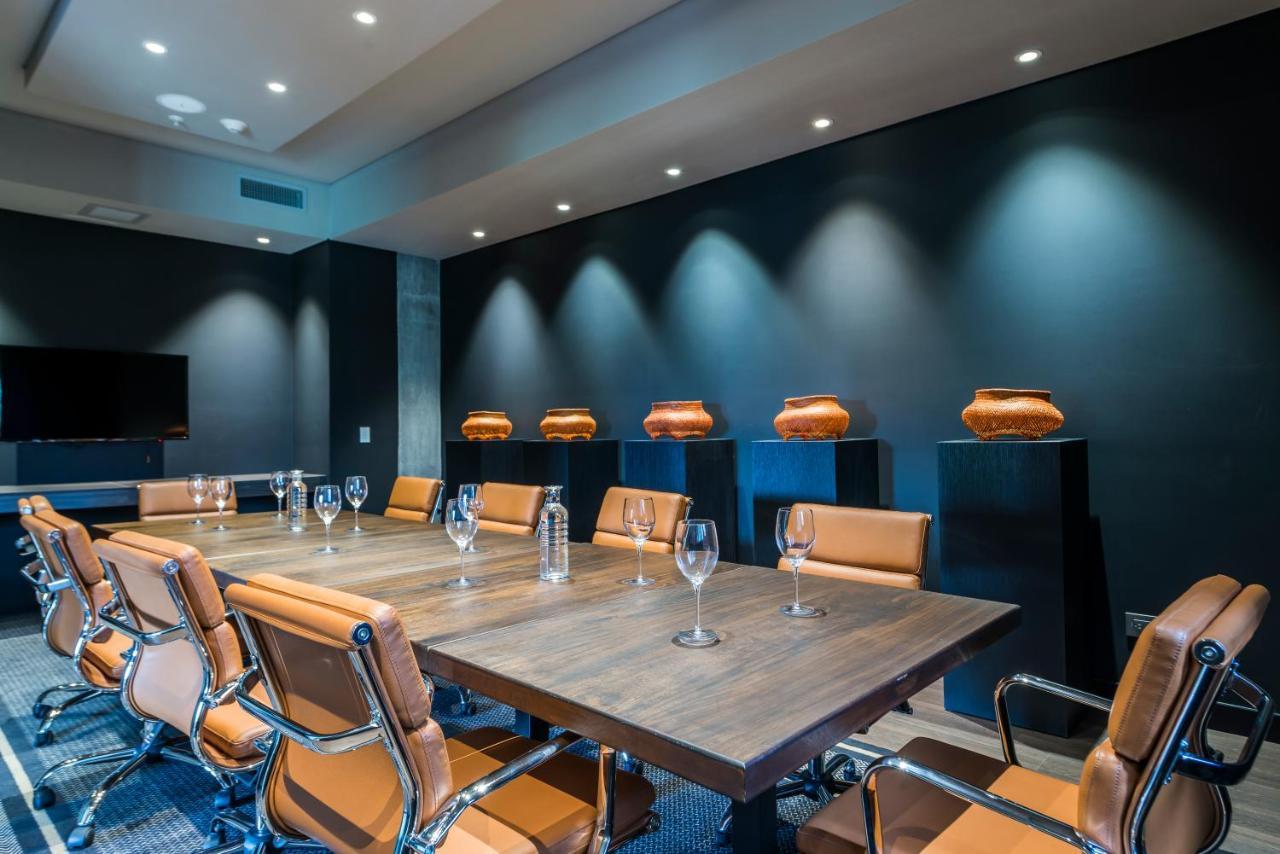 โรงแรมโมวิช ลาส โลมาส ริโอเนโกร ภายนอก รูปภาพ Meeting room